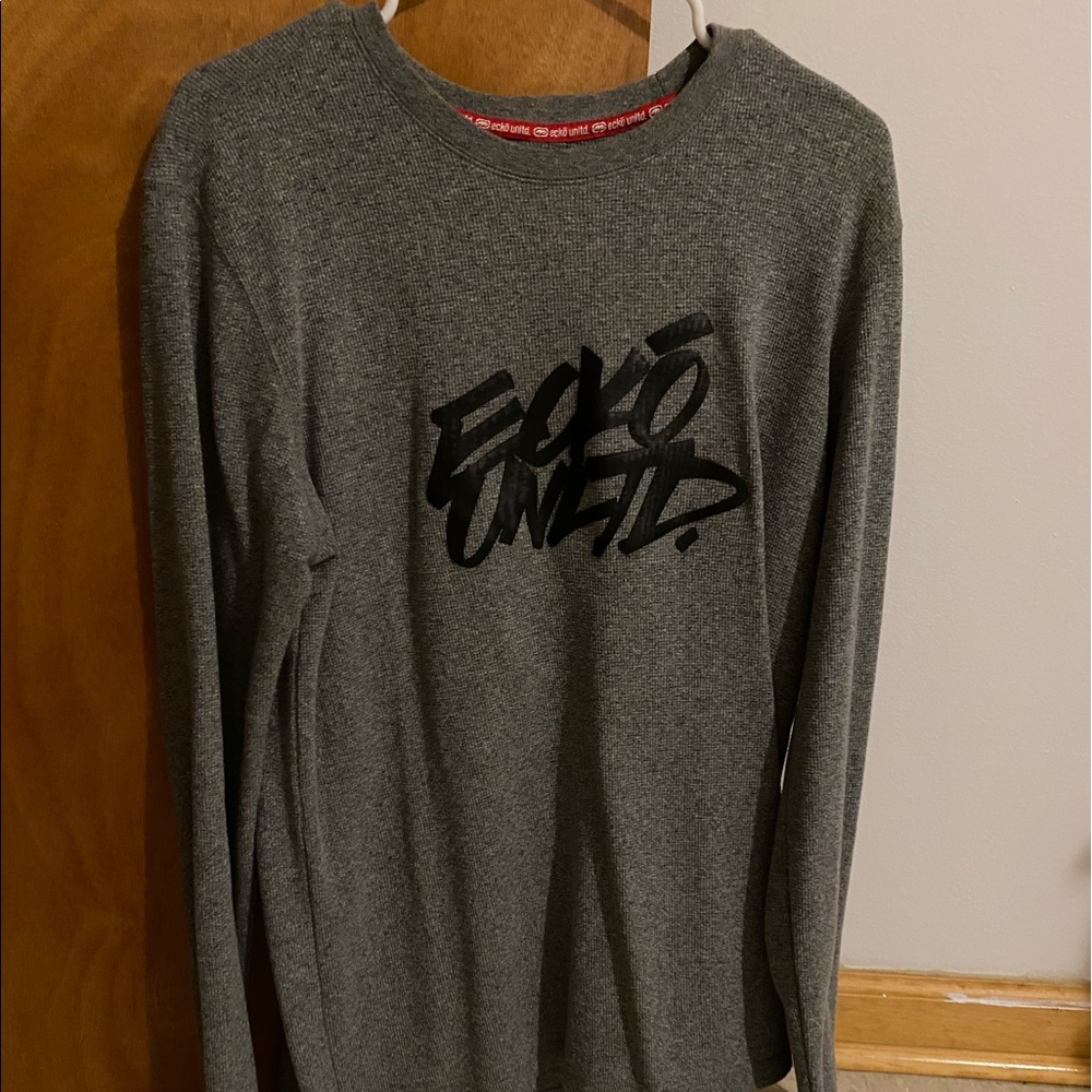 Men’s Ecko long sleeve.